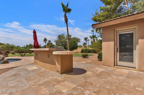 9833 Desert Cove Ave, Scottsdale AZ  85260-6219 exterior