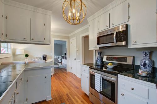 1490 Hindman Ave, Mount Pleasant SC 29464-4837 exterior