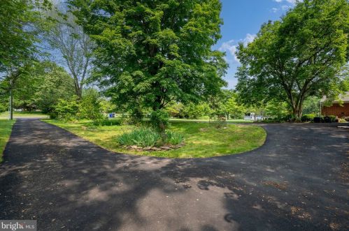 2409 Little River Rd, Haymarket VA  20169-1205 exterior