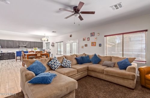 10517 Magnolia St, Tolleson AZ  85353-5623 exterior