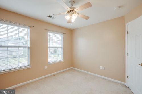 6249 Oakland Dr, Woodbridge VA  22193-7017 exterior