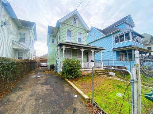 64 Benham Ave, Bridgeport, CT 06605-1418