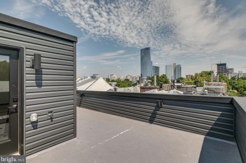 526 24th St, Philadelphia PA  19146-1054 exterior