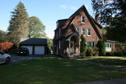 516 Bloomington Ave, Curwensville, PA 16833-1307