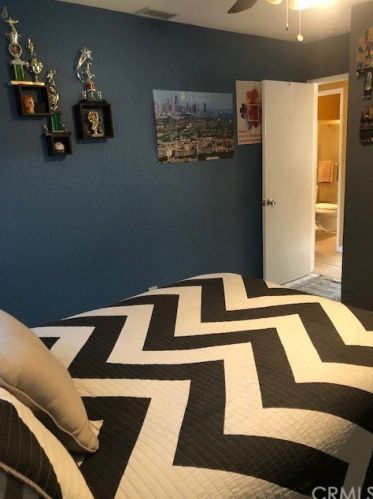 718 Idyllwild Ave, Rialto CA  92376-4816 exterior