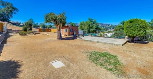 8968 Rocket Ridge Rd, Lakeside CA  92040-4925 exterior