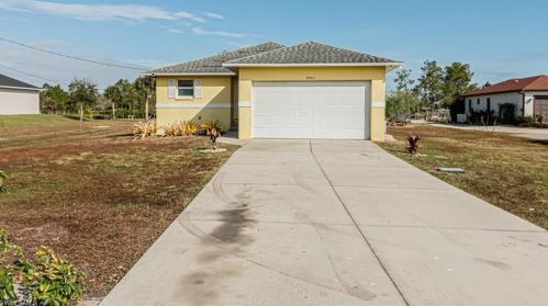 4425 24th Ave, Naples, FL 34117-9241