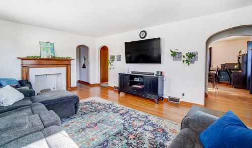 836 Snowhill Blvd, Springfield OH exterior