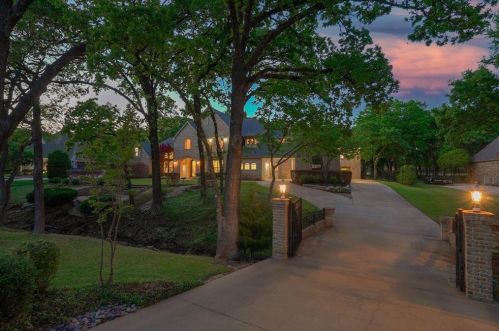 5300 Clear Creek Dr, Lewisville, TX 75022-5280