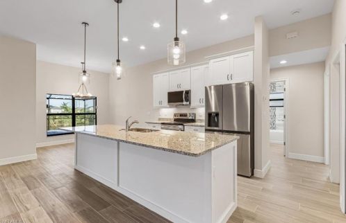 2227 2 Ter, Cape Coral FL  33990-1024 exterior