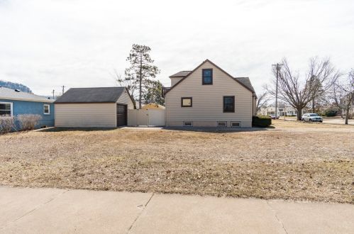 307 24th St, La Crosse WI  54601-5118 exterior