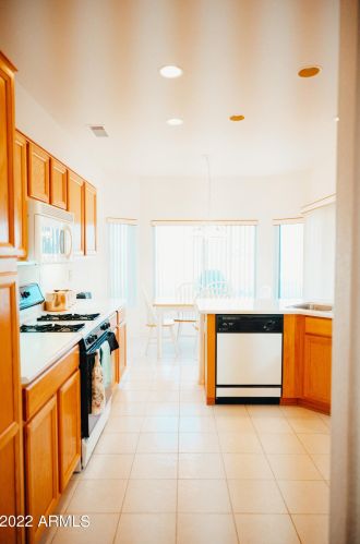 22713 Las Vegas Dr, Sun City, AZ 85375-2613