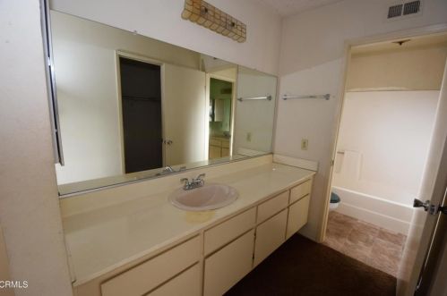 413 Percy St, Oxnard CA  93033-7155 exterior