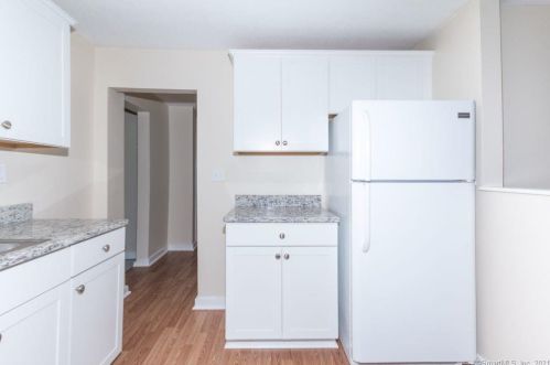 1299 Worthington Rdg, Kensington, CT 06037-3238