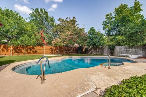 522 Highland Blvd, Richardson TX  75081-4270 exterior