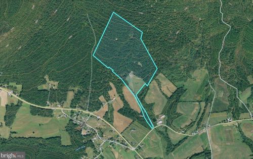 343 Metzler Rd, Wells Tannery, PA 16691-8004