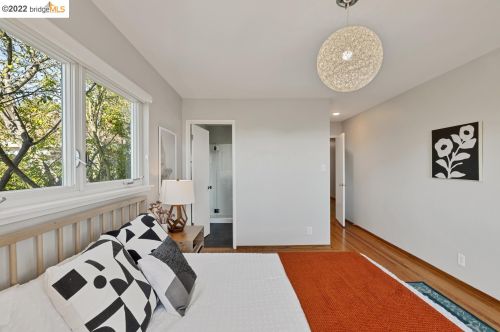 210 Amherst Ave, Berkeley CA 94708-1001 exterior