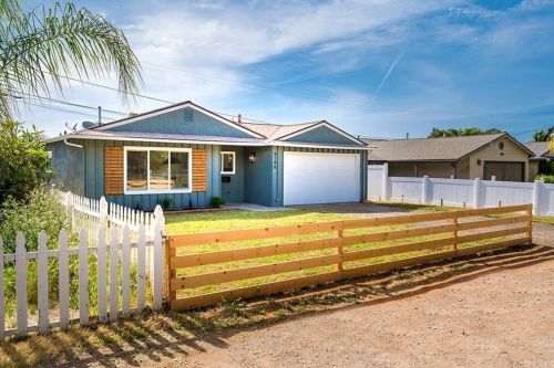 9746 Chestnut St, Lakeside CA  92040-4202 exterior