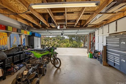 23920 La Vella Rd, Temecula CA  92590-3944 exterior