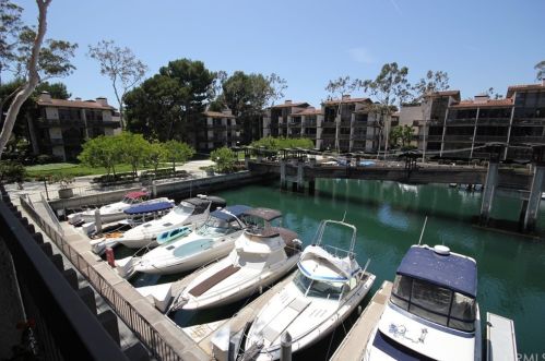 8227 Marina Pacifica Dr, Long Beach, CA 90803-7006