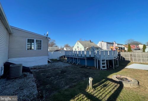 931 Center Ave, Gloucester NJ  08031-1610 exterior