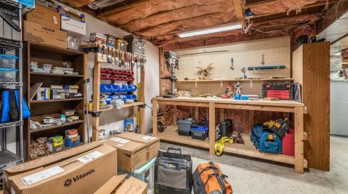 2306 Wesley Chapel Rd, Zanesville OH  43701-9334 exterior