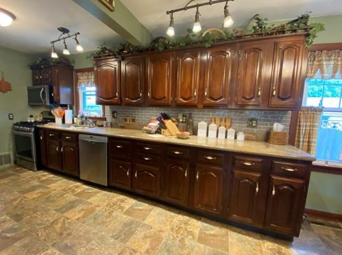 28 Bentley Ave, Greenville PA  16125-1847 exterior