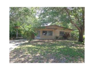 821 Helena Dr, Largo, FL 33770-4383