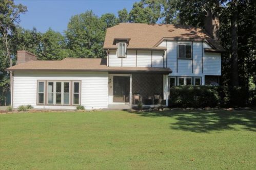 822 Holloway St, Alcoa, TN 37701-1516