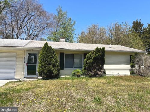 203 Governor Blvd, Dover, DE 19901-5259