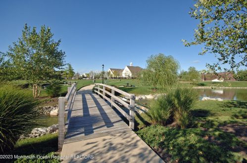 6 Spencer Dr, Jackson Twp NJ  08527-4387 exterior