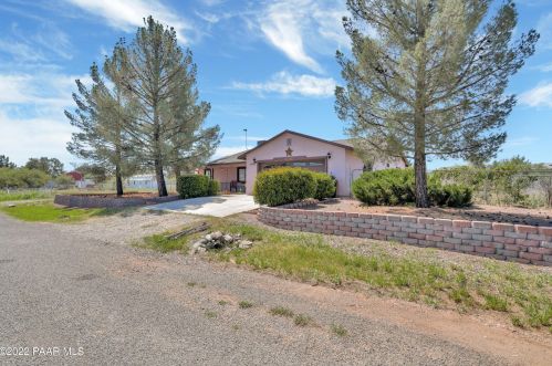 20063 Pinto Dr, Bensch Ranch, AZ 86333-2391