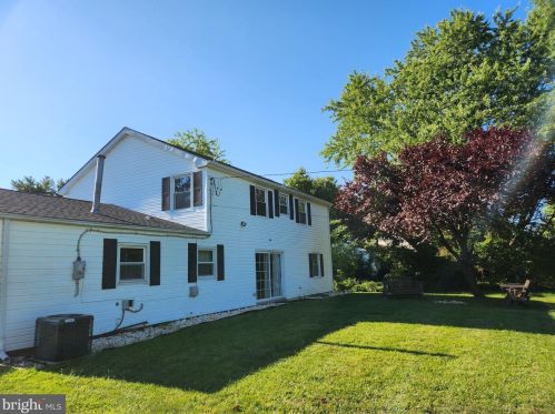 35 Helm Turn, Willingboro NJ  08046-1808 exterior