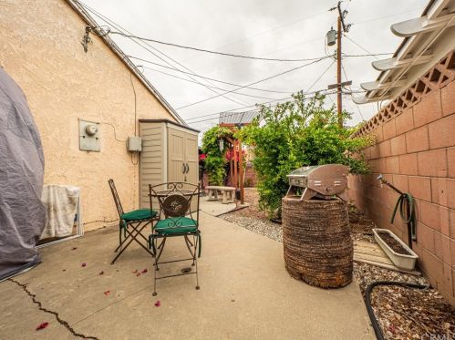 9521 Barkerville Ave, Whittier CA  90605-2915 exterior