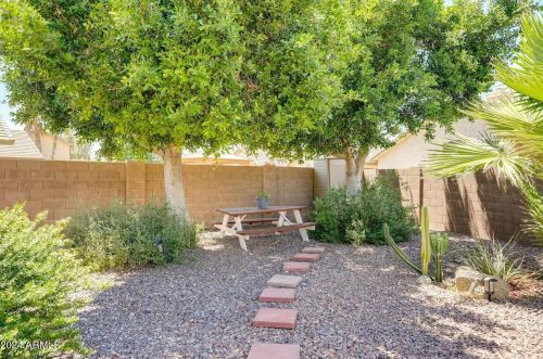 6428 Wahalla Ln, Glendale AZ 85308-5580 exterior