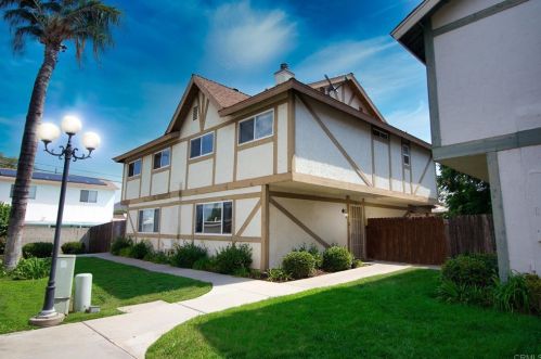 984 Mollison Ave, El Cajon, CA 92021-4726