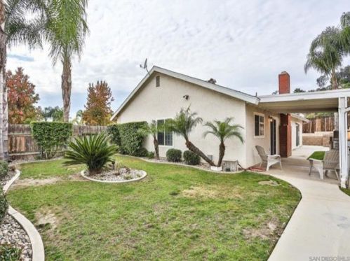 1850 Treseder Cir, El Cajon CA  92019-3829 exterior