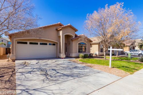 38200 Sandy Dr, San Tan Valley, AZ 85140-4411