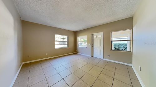 207 Bradshaw Dr, Sanford, FL 32771-4171