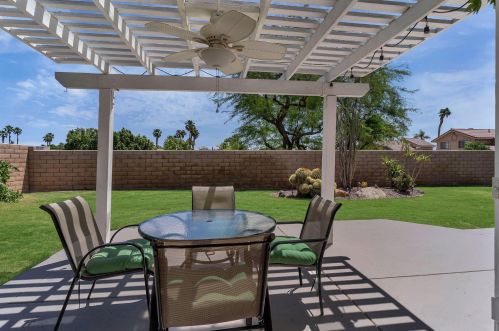 49440 Via Pompa, La Quinta CA  92253-2428 exterior