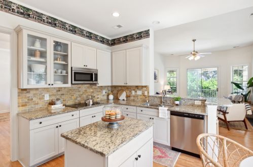 1305 Royal Links Dr, Mount Pleasant SC  29466-6960 exterior