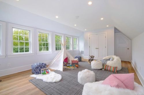 41 Walworth Ave, Scarsdale NY  10583-1433 exterior