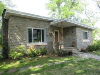 49 Crest Rd, Ridgefield, CT 06877-2114