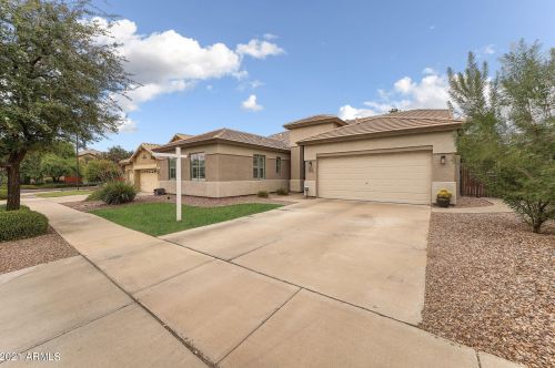 4165 Snowcap Dr, Gilbert, AZ 85297-9680