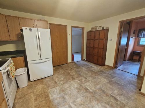 131 Carroll St, Portage WI  53901-1713 exterior