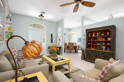 2045 27th Ave, Vero Beach FL  32960-3010 exterior