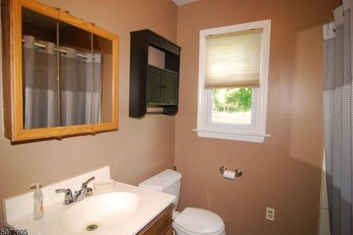 165 Belvidere Ave, Oxford NJ  07863-3010 exterior