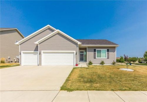 4501 162nd St, Des Moines, IA 50323-2521