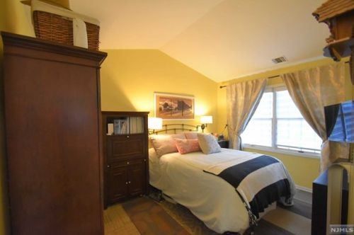 166 Stonyridge Dr, Lincoln Park NJ  07035-2253 exterior