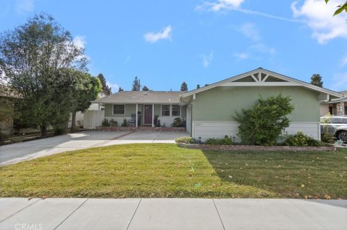 6880 10th St, Long Beach CA  90815-4930 exterior